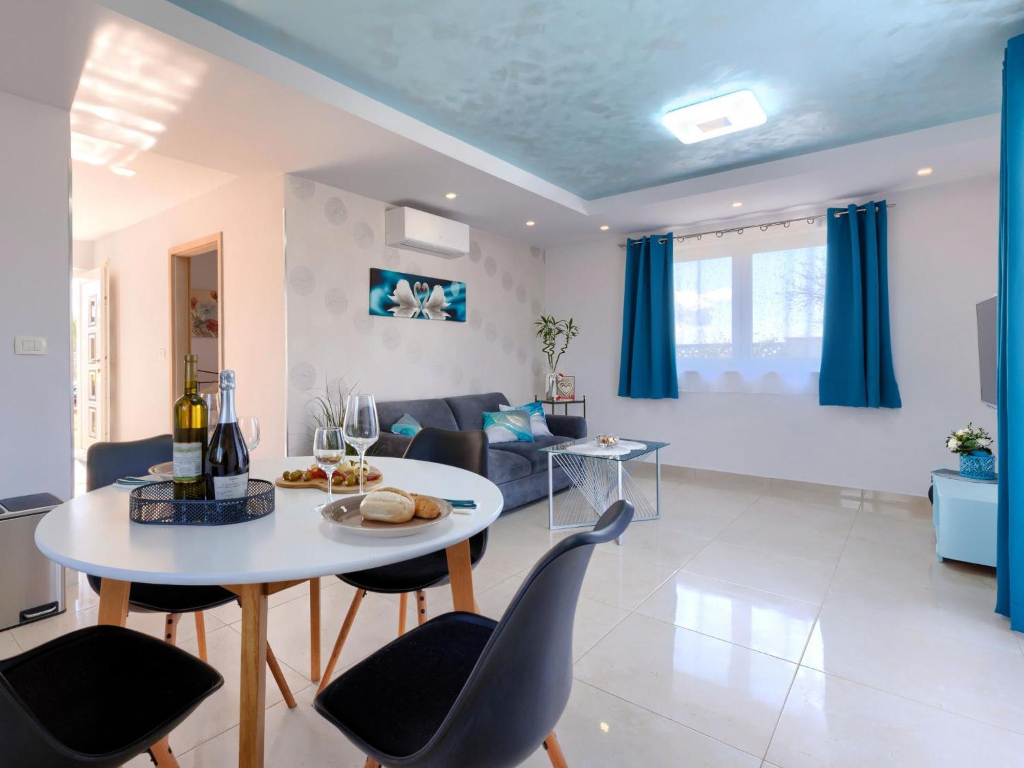 Holiday Home Villa Fenix By Interhome Zminj Exterior photo